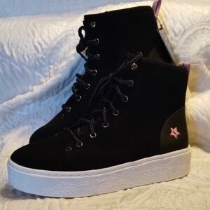 Skechers Black Sneakers with Pink Star Accent